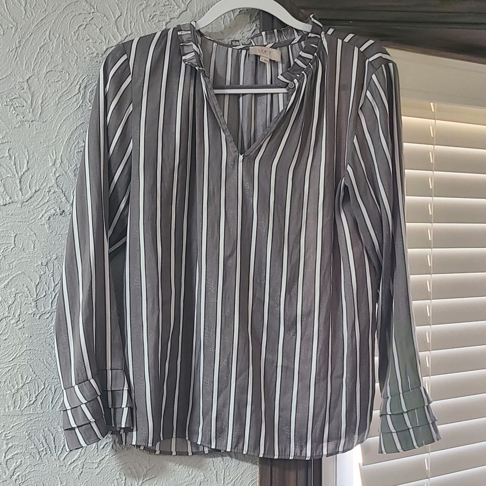 LOFT Vertical Pinstripe Striped Gray Women's Top Blouse